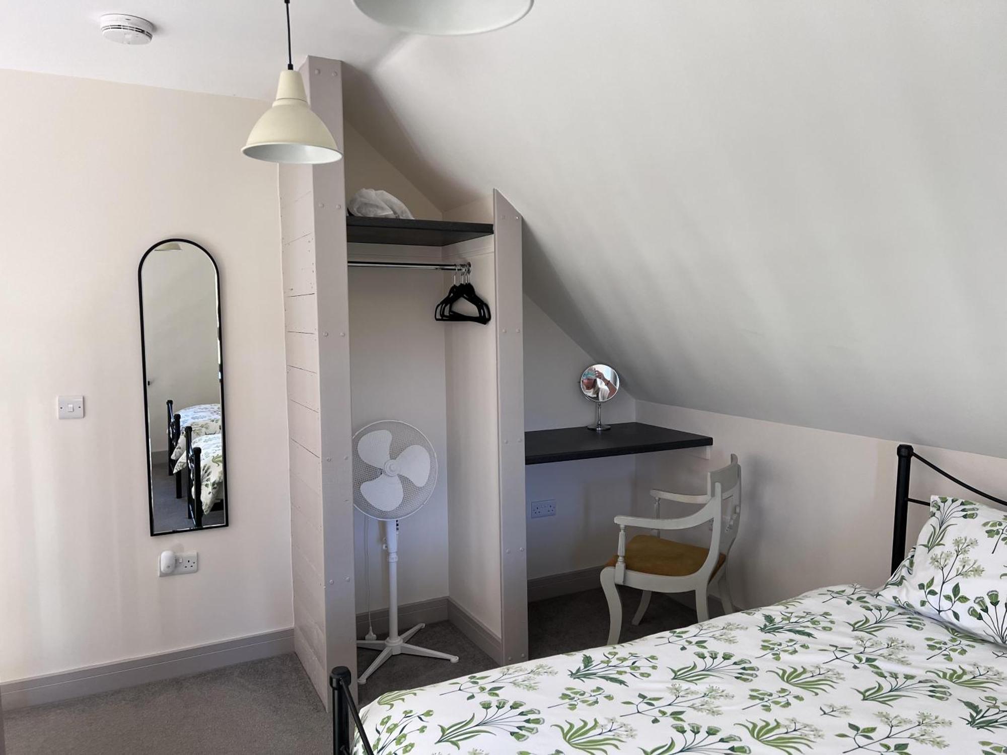 Poachers Hut - Captivating 1-Bed Cottage Shorwell 외부 사진